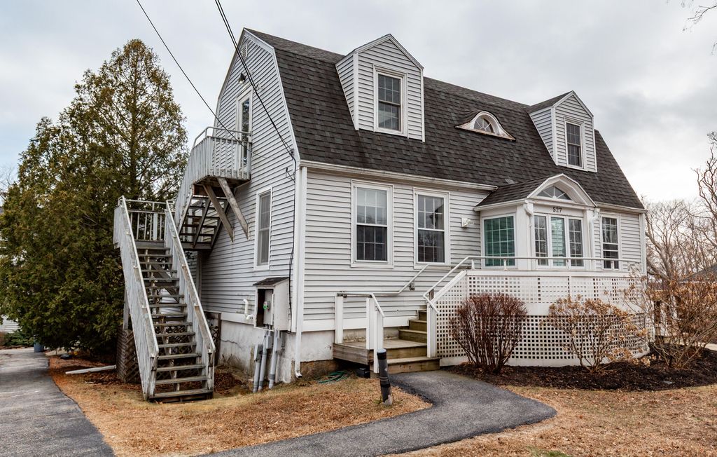 Photo of 527 Ocean Avenue #2, Portland, ME 04103 (MLS # 1658850)