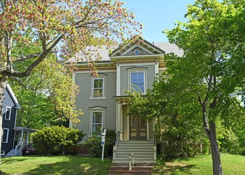 Photo of 147 Pleasant Avenue #2, Portland, ME 04103 (MLS # 1631398)