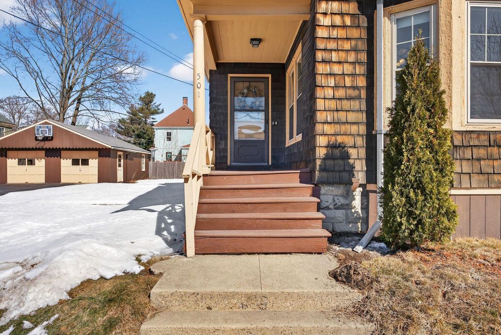 Photo of 499 Brighton Avenue, Portland, ME 04102 (MLS # 1653560)