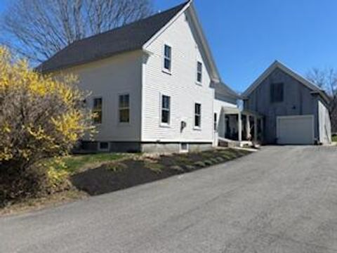 Photo of 492 W Elm Street, Yarmouth, ME 04096 (MLS # 1656481)