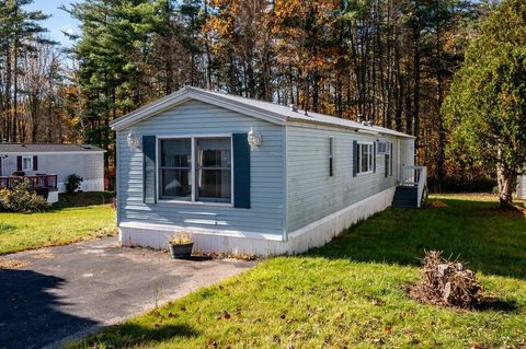 Photo of 39 Pine Hill Park, Berwick, ME 03901 (MLS # 1642276)