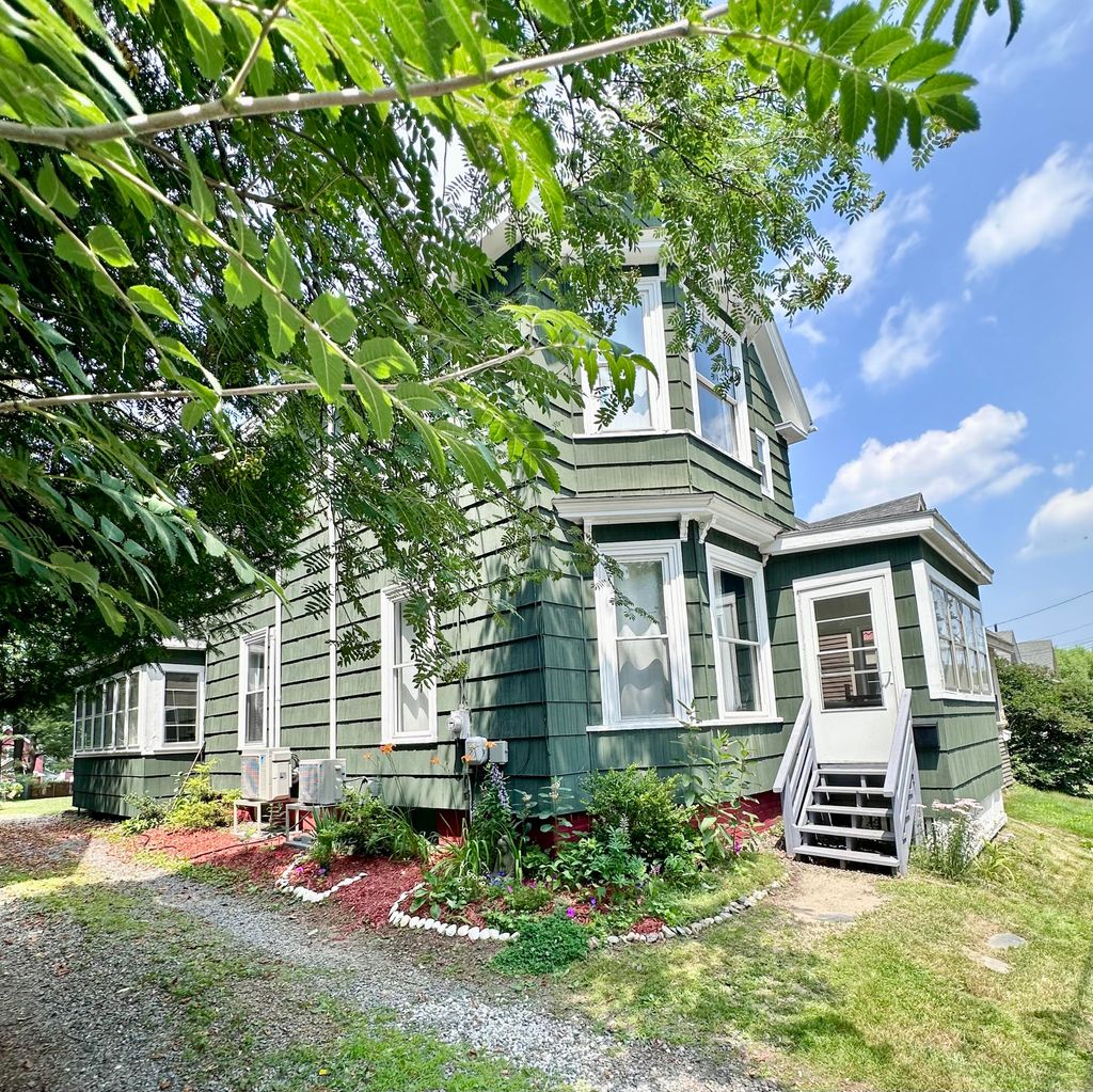 Photo of 21 Cottage Street, Bangor, ME 04401 (MLS # 1639117)