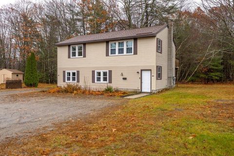 Photo of 16 Pond View Road, Old Orchard Beach, ME 04064 (MLS # 1652078)
