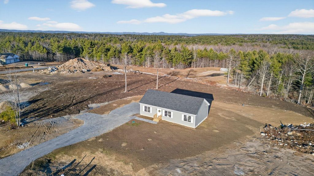 Photo of 31 Hunters Haven, Standish, ME 04084 (MLS # 1644647)