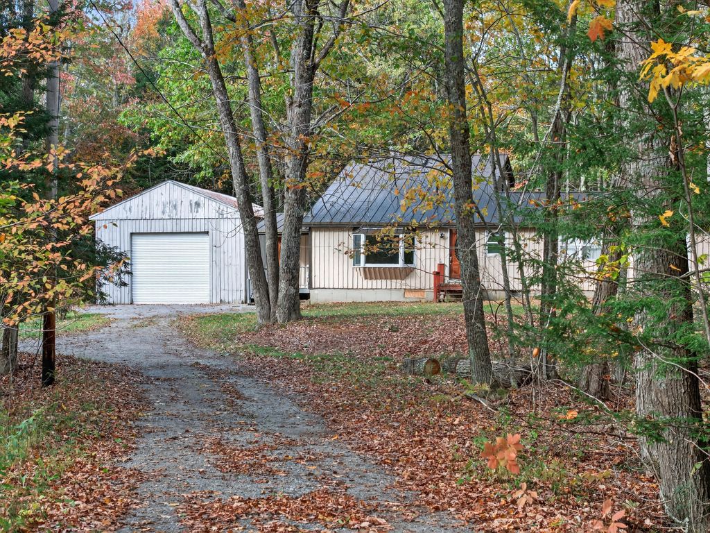 Photo of 594 Middlesex Road, Topsham, ME 04086 (MLS # 1641242)