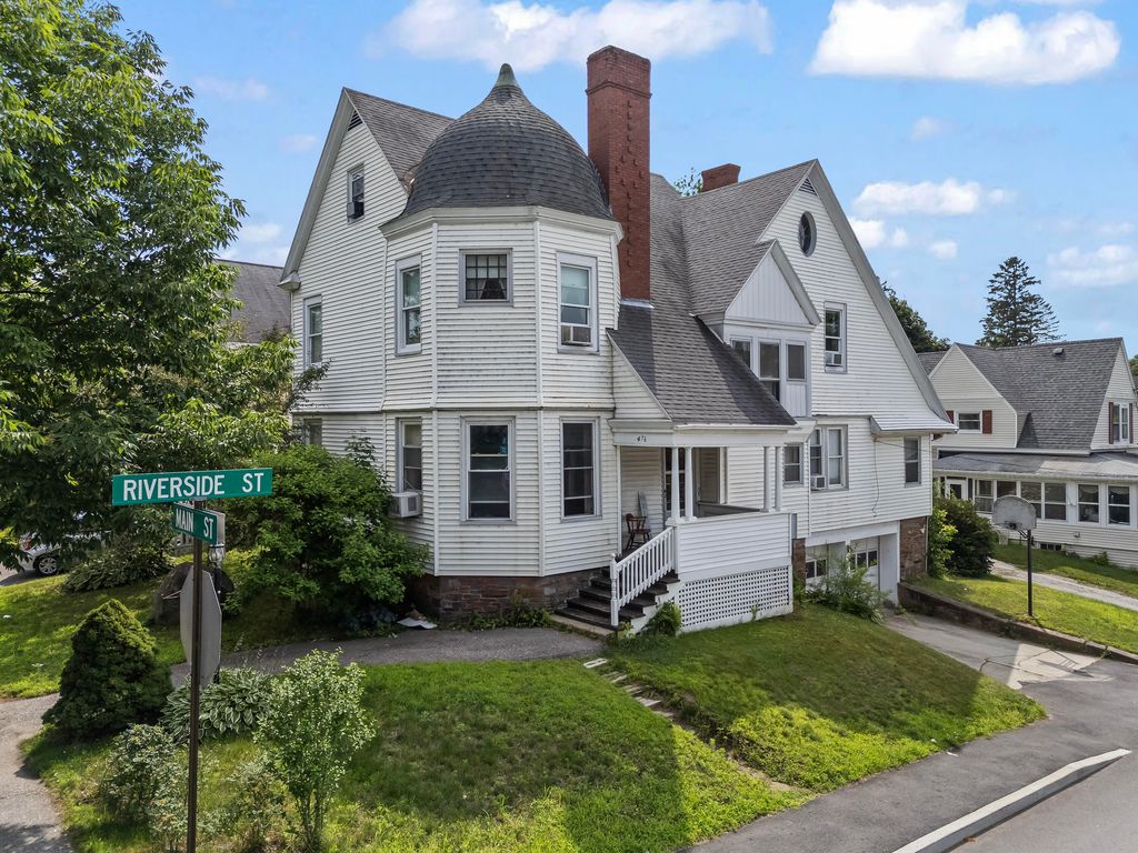 Photo of 476 Main Street, Lewiston, ME 04240 (MLS # 1630932)