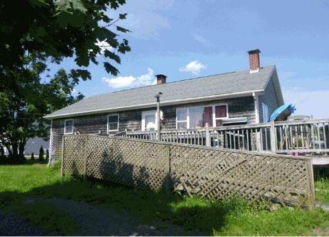 Photo of 288 Old County Road, Rockland, ME 04841 (MLS # 1649064)