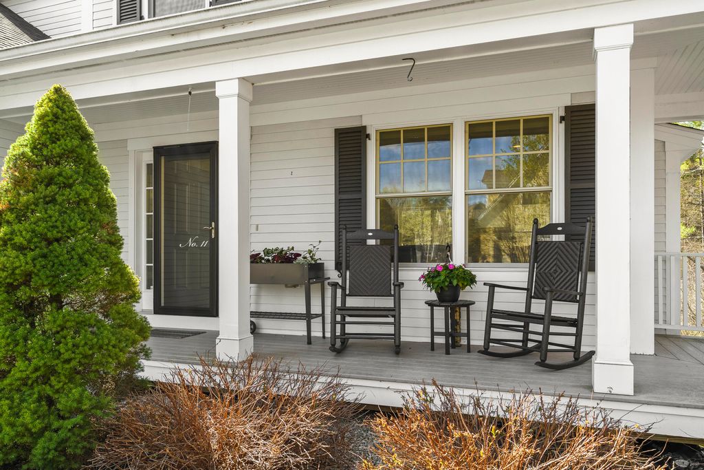 Photo of 11 Reid Lane, Cumberland, ME 04021 (MLS # 1661837)