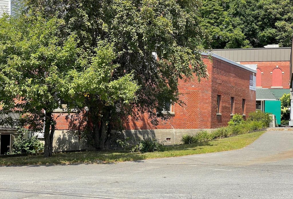 Photo of 24 Main Street Hl, Dexter, ME 04930 (MLS # 1633054)