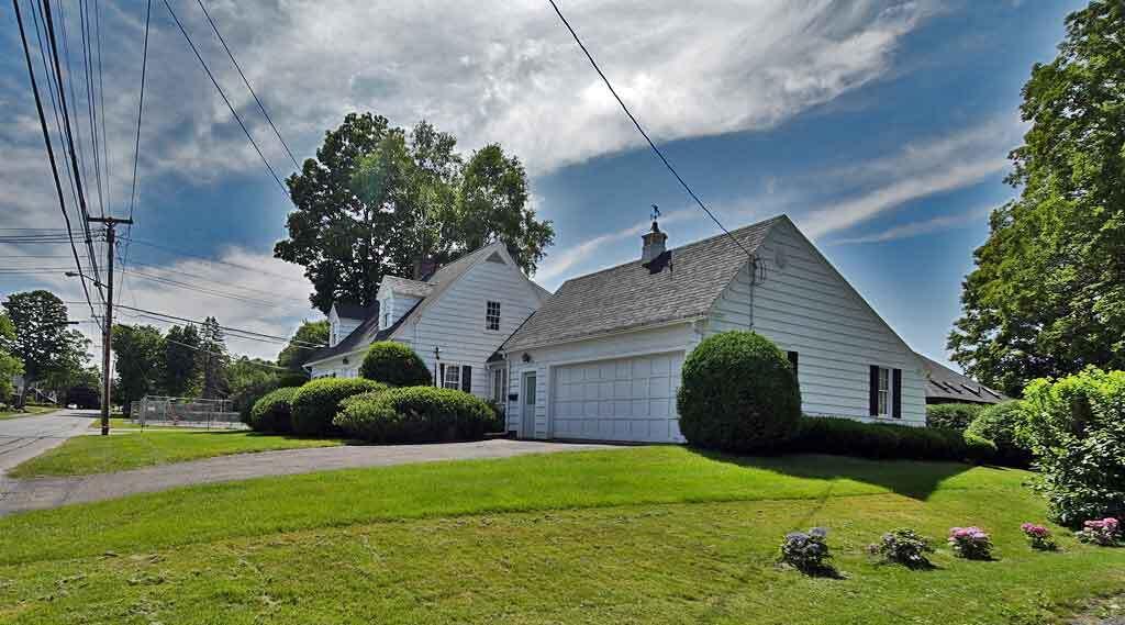 33 Pleasant Street