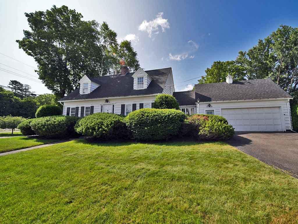 33 Pleasant Street