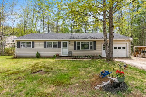 Photo of 82 Oak Hill Road, Otisfield, ME 04270 (MLS # 1664153)