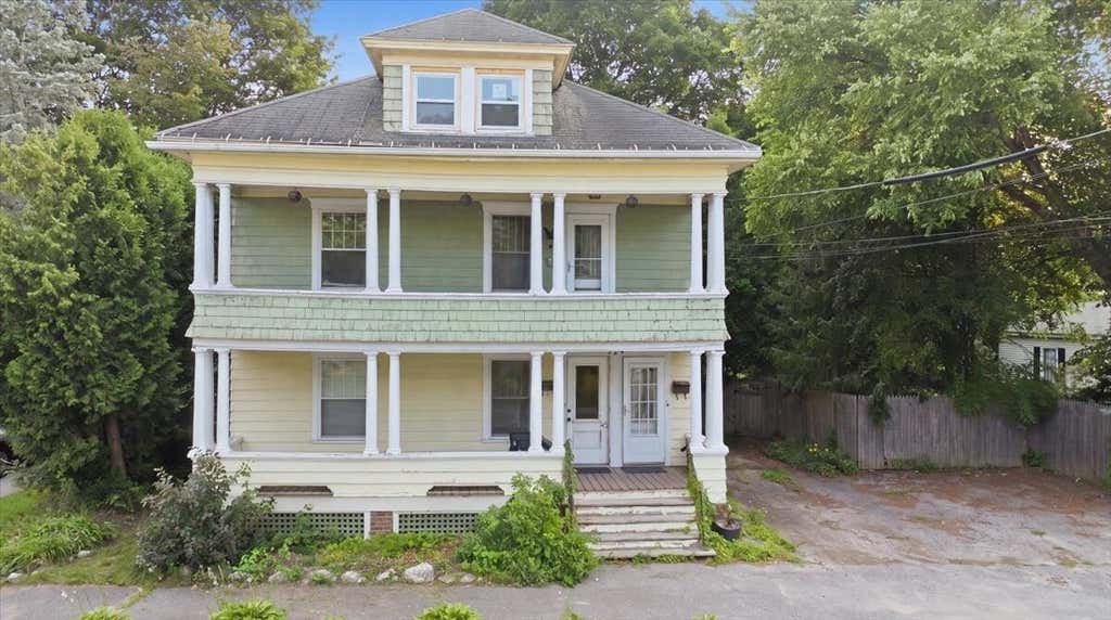 Photo of 226 Summer Street, Auburn, ME 04210 (MLS # 1674135)