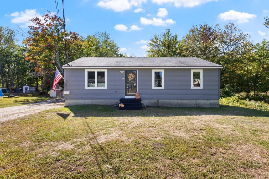 Photo of 1 Seneca Avenue, Sanford, ME 04073 (MLS # 1682016)