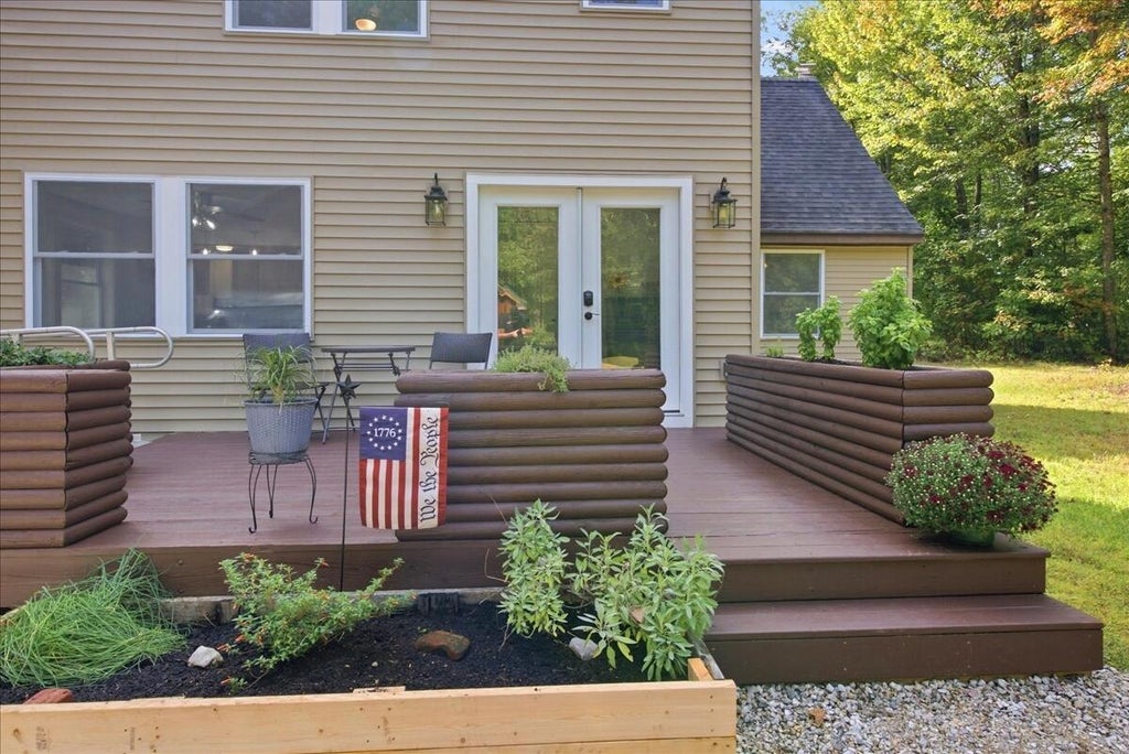 Photo of 25 E Oxford Road, Oxford, ME 04270 (MLS # 1681841)