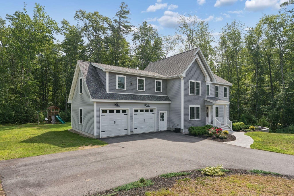 Photo of 16 Molly's Way, Arundel, ME 04046 (MLS # 1682122)