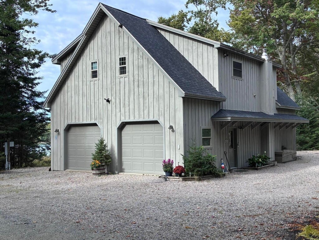 Photo of 60 Moose Run, Lamoine, ME 04605 (MLS # 1674111)