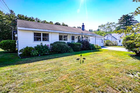 Photo of 35 Old Salt Road, Old Orchard Beach, ME 04064 (MLS # 1675269)