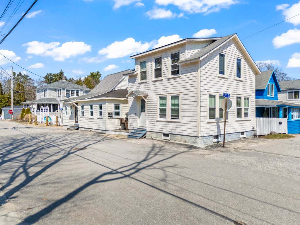 Photo of 62 Evergreen Avenue, Old Orchard Beach, ME 04064 (MLS # 1660635)