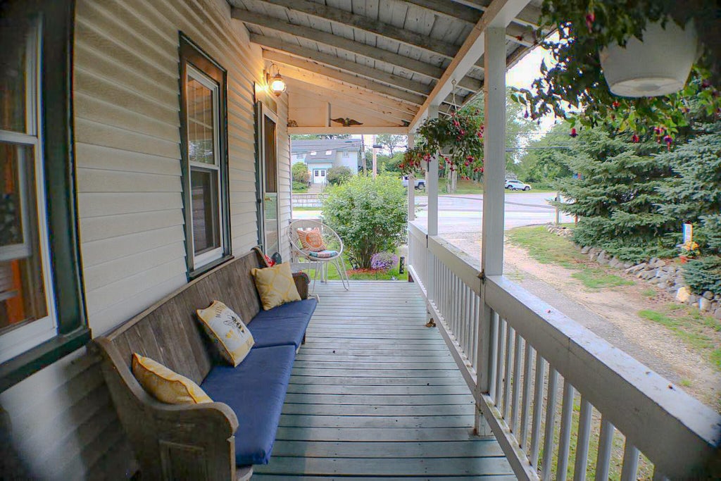Photo of 190 State Road, Kittery, ME 03904 (MLS # 1670198)