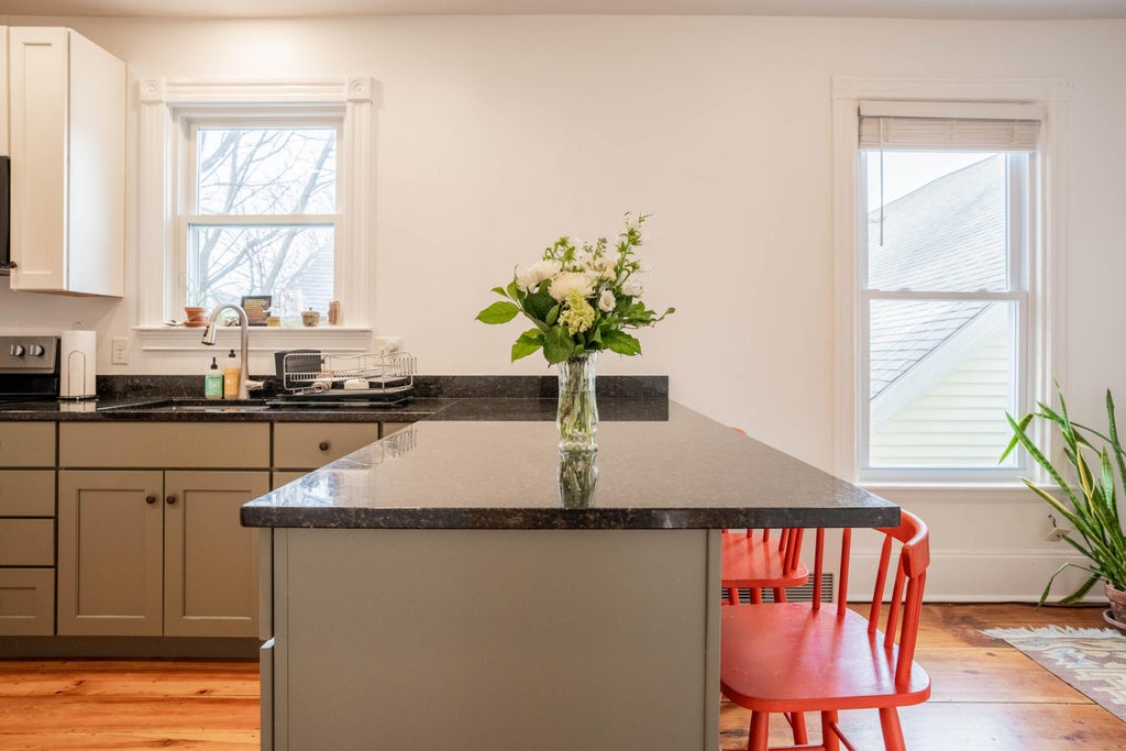 Photo of 88-90 Forest Avenue, Portland, ME 04101 (MLS # 1683407)