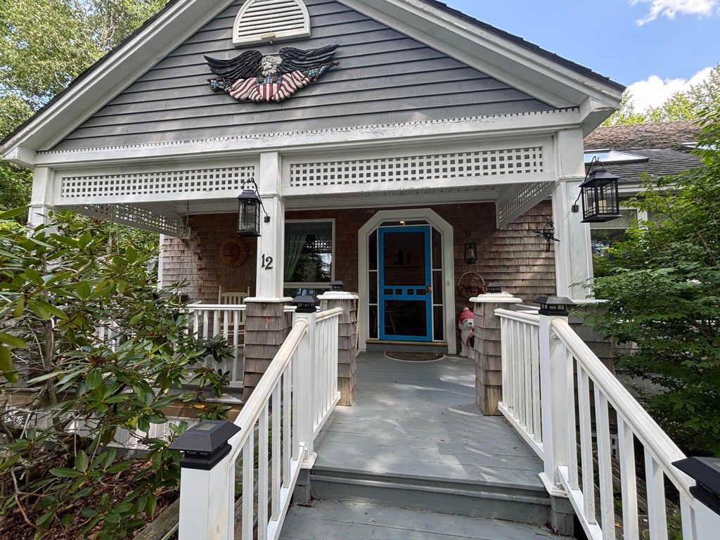 Photo of 12 Country Lane, South Thomaston, ME 04858 (MLS # 1684494)