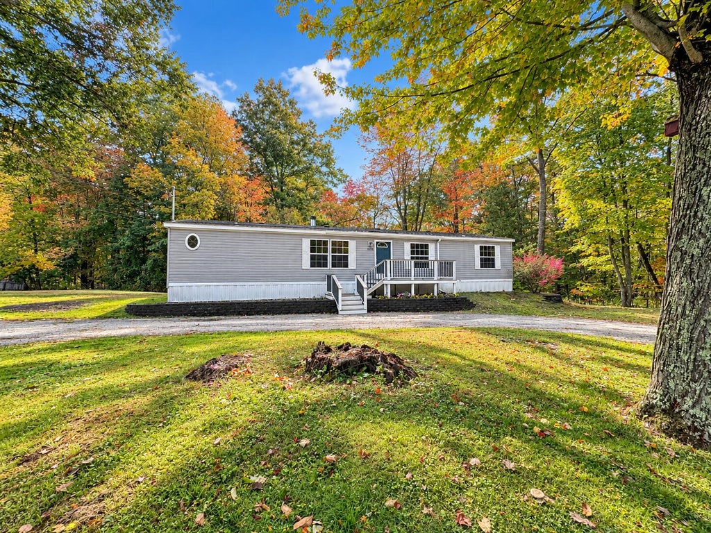 Photo of 2126 State Road RD, Eliot, ME 03903 (MLS # 1682866)