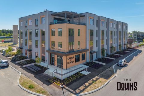 Photo of 1 Cross Street #330, Scarborough, ME 04074 (MLS # 1664306)