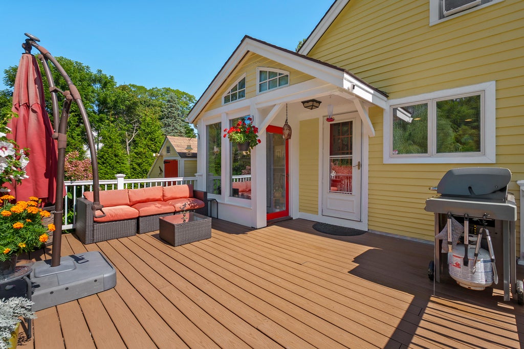 Photo of 3 Berry Court, Kennebunk, ME 04043 (MLS # 1678152)