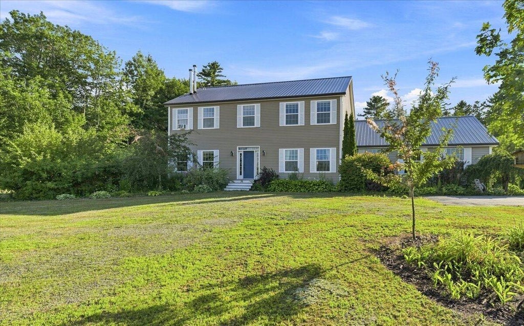 Photo of 36 Peacedale Drive, Northport, ME 04849 (MLS # 1675995)