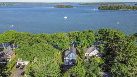 Photo of 86 Maquoit Drive, Freeport, ME 04032 (MLS # 1667042)