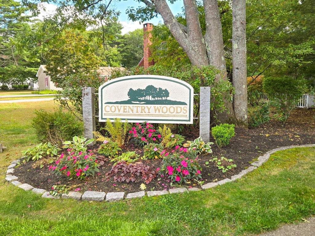Photo of 14 Nottingham Court #39, Kennebunk, ME 04043 (MLS # 1681615)