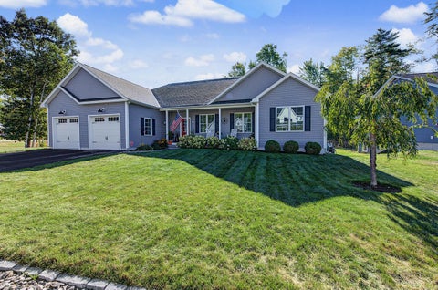 Photo of 28 Beacon Drive, Brunswick, ME 04011 (MLS # 1681277)