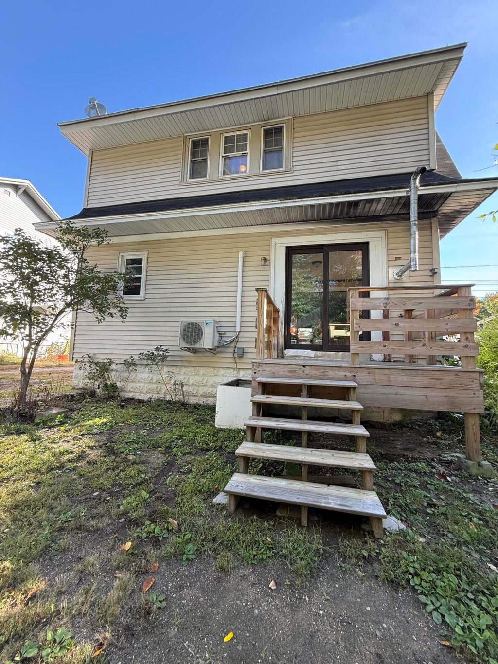 Photo of 46 Nichol Street, Paris, ME 04281 (MLS # 1682034)