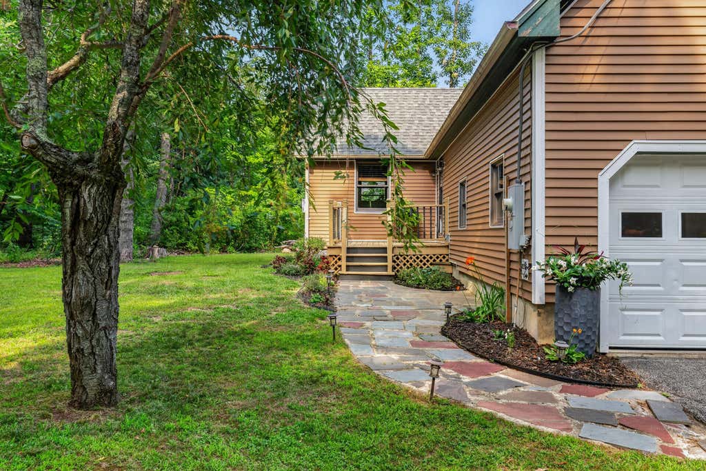 Photo of 116 Witchtrot Road, South Berwick, ME 03908 (MLS # 1676100)