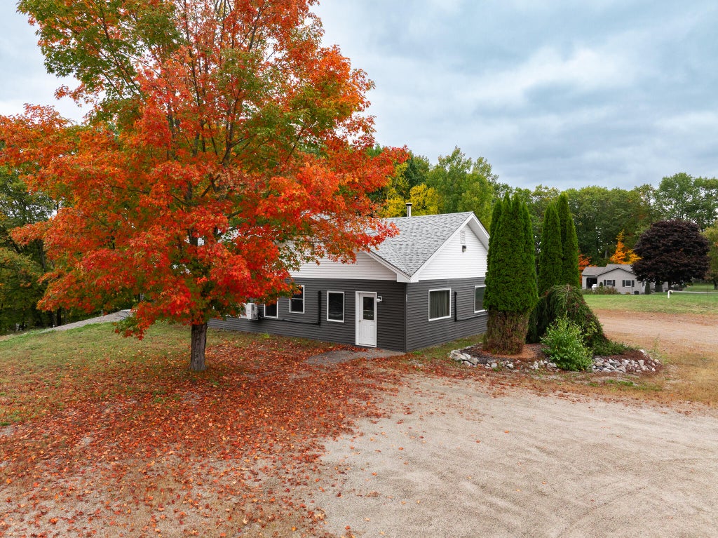 Photo of 880 Main Street, Lincoln, ME 04457 (MLS # 1683448)