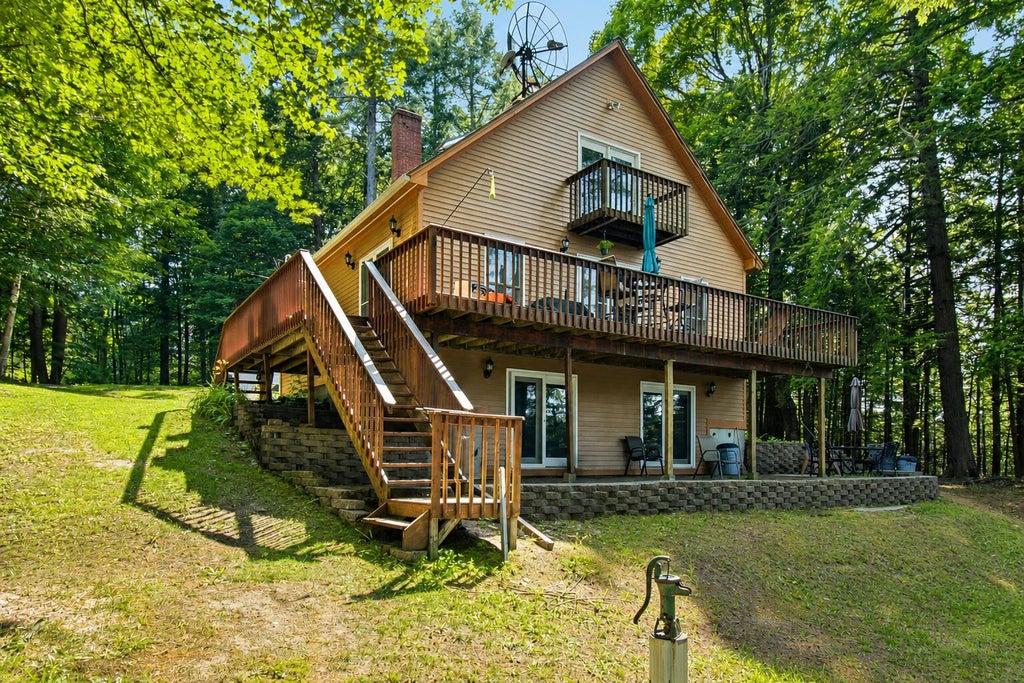 Photo of 19 Rocky Point Road, Monmouth, ME 04259 (MLS # 1658980)