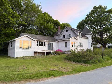 Photo of 25 Pleasant Street, Vinalhaven, ME 04863 (MLS # 1666792)