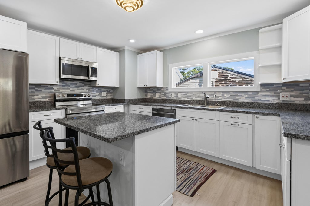 Photo of 6 Pine Avenue, Old Orchard Beach, ME 04064 (MLS # 1681665)