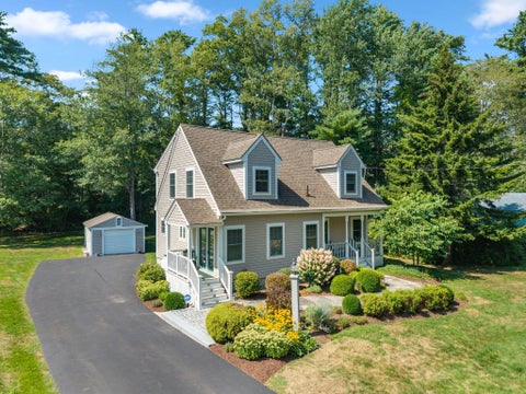 Photo of 435 Mitchell Road, Cape Elizabeth, ME 04107 (MLS # 1677971)