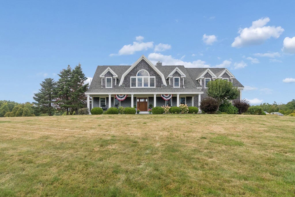Photo of 11 Darcys Run, Arundel, ME 04046 (MLS # 1680000)