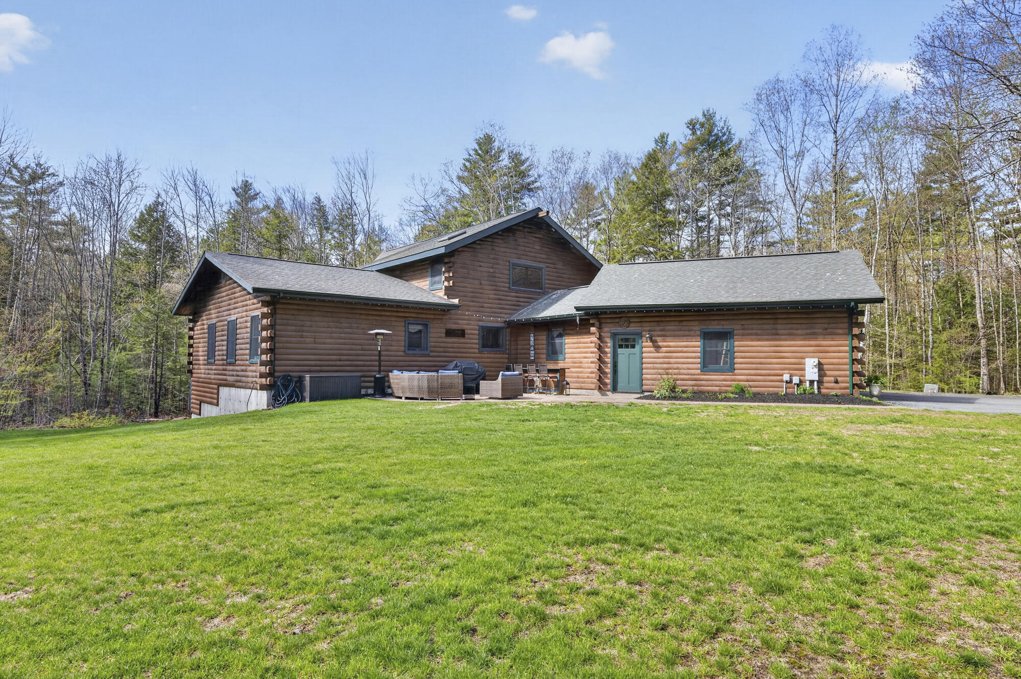 Buxton, Maine, 04093, United States, 3 Bedrooms Bedrooms, ,2 BathroomsBathrooms,Residential,Active,2045671