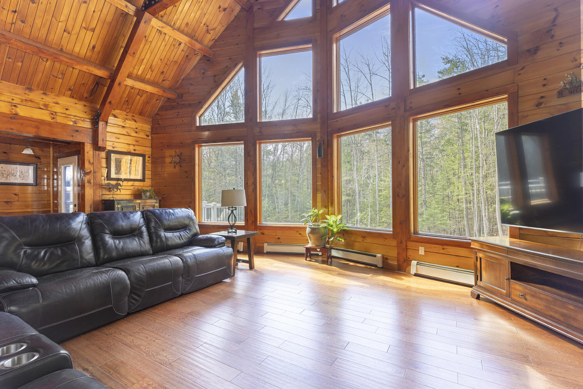 Buxton, Maine, 04093, United States, 3 Bedrooms Bedrooms, ,2 BathroomsBathrooms,Residential,Active,2045671