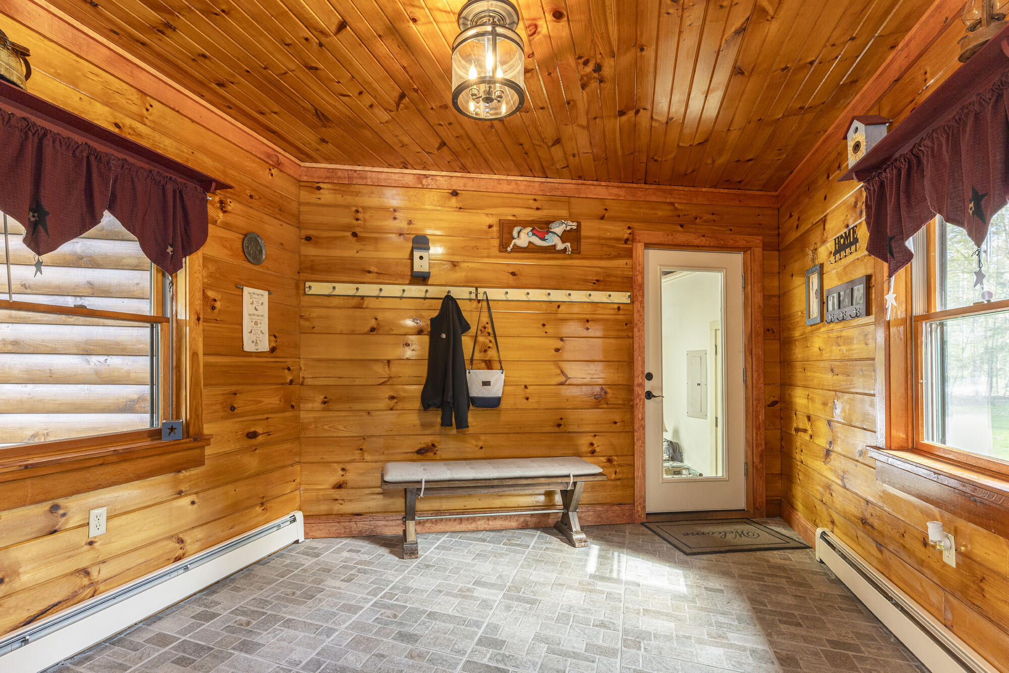 Buxton, Maine, 04093, United States, 3 Bedrooms Bedrooms, ,2 BathroomsBathrooms,Residential,Active,2045671