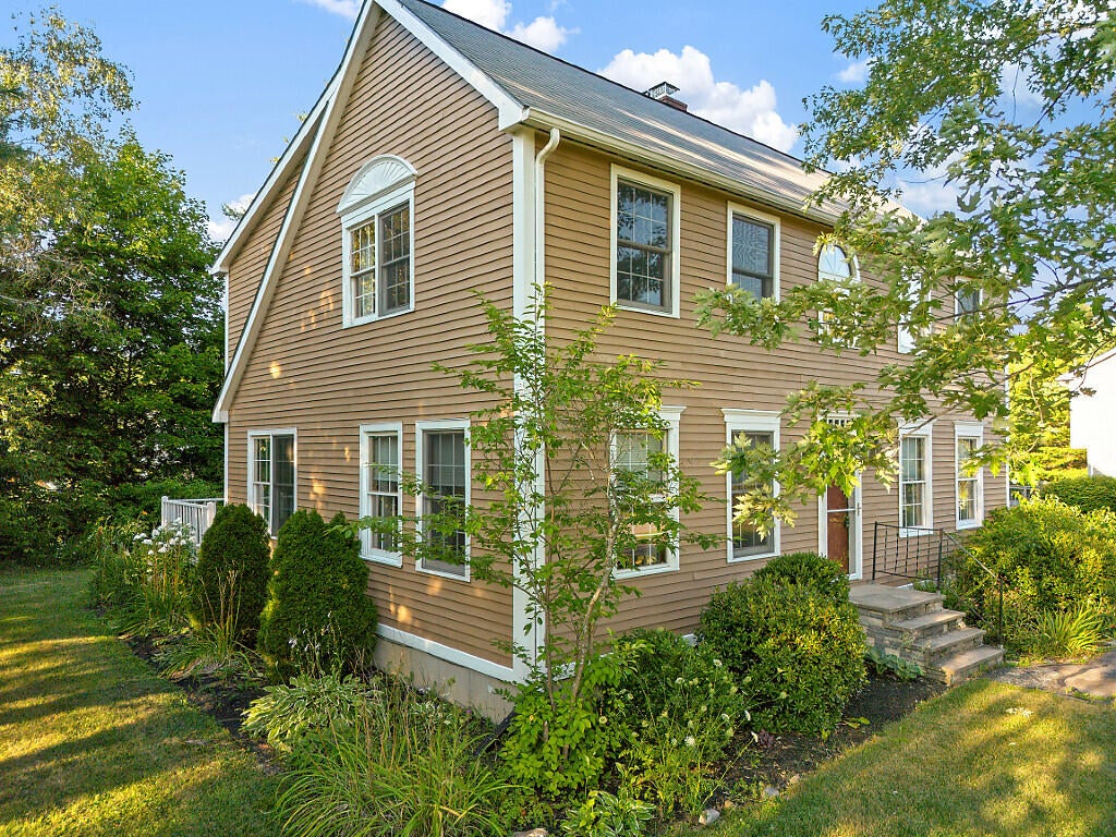 Photo of 31 Forest Park, Waterville, ME 04901 (MLS # 1676080)