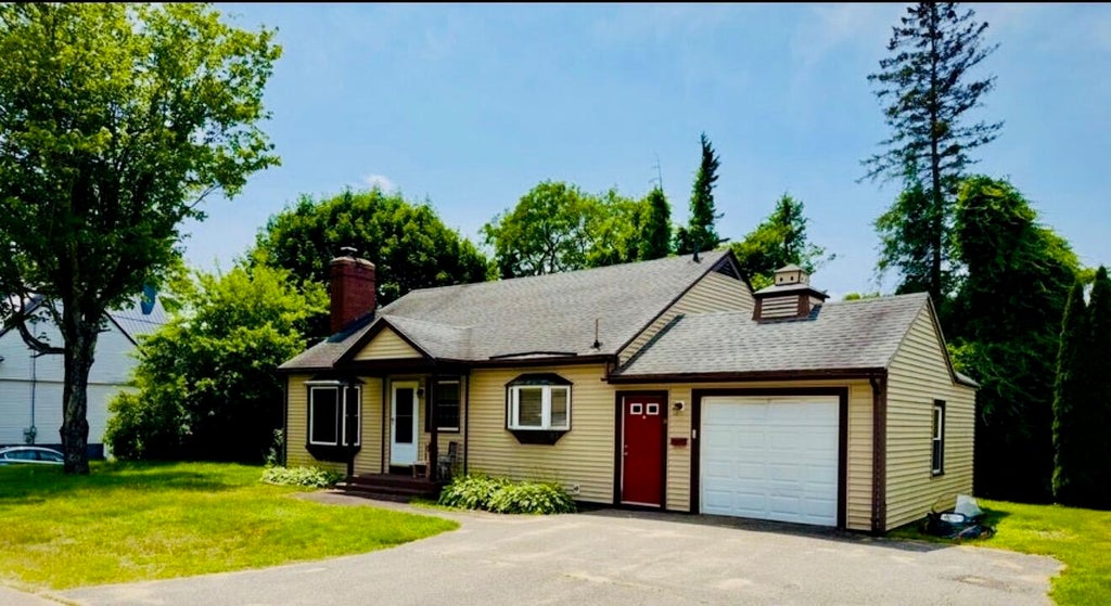 Photo of 14 Howard Street, Mexico, ME 04257 (MLS # 1670780)