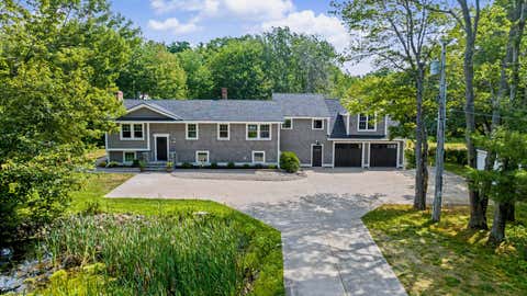 Photo of 1 Willow Ridge Ridge, Biddeford, ME 04005 (MLS # 1672938)