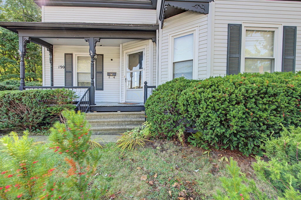 Photo of 190 Gamage Avenue, Auburn, ME 04210 (MLS # 1682341)
