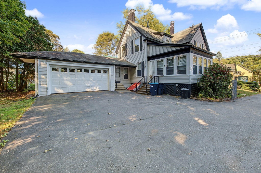 Photo of 190 Gamage Avenue, Auburn, ME 04210 (MLS # 1682341)