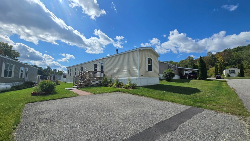 Photo of 3 Parkview Lane, Lewiston, ME 04240 (MLS # 1680313)